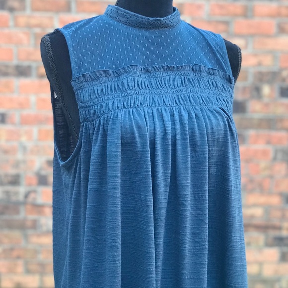 Xhilaration Tops - NWT Xhilaration Sleeveless Lace Knit Tank